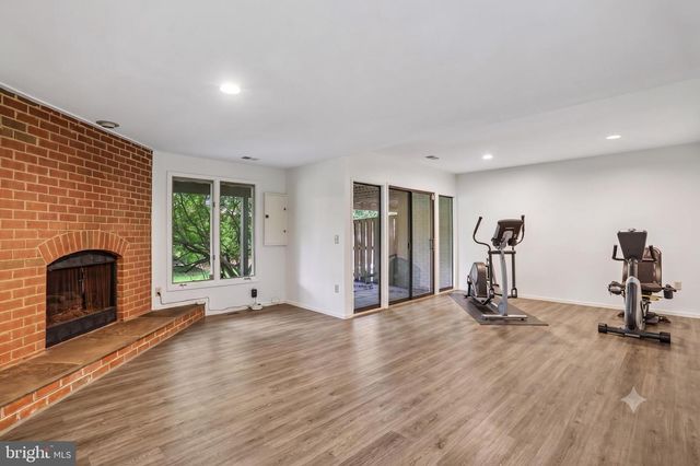 10719 GLOXINIA DR, Rockville, MD 20852
