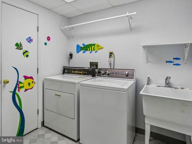 10719 GLOXINIA DR, Rockville, MD 20852