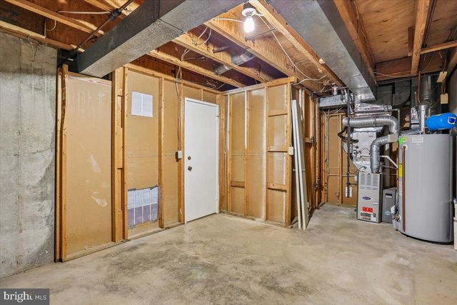 10719 GLOXINIA DR, Rockville, MD 20852
