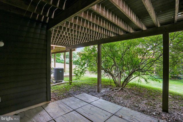 10719 GLOXINIA DR, Rockville, MD 20852