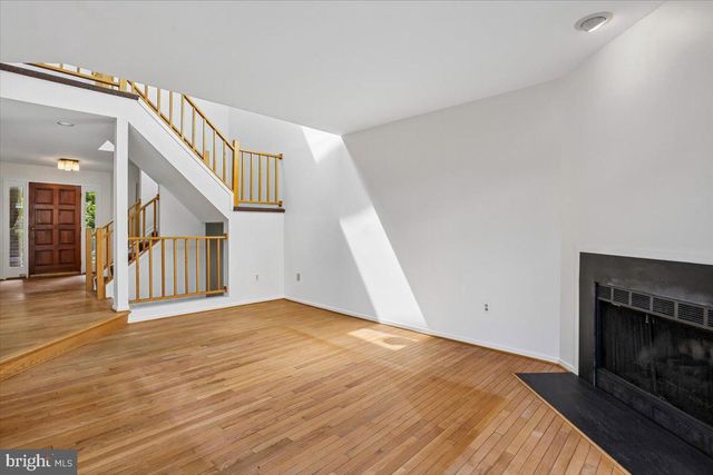10719 GLOXINIA DR, Rockville, MD 20852