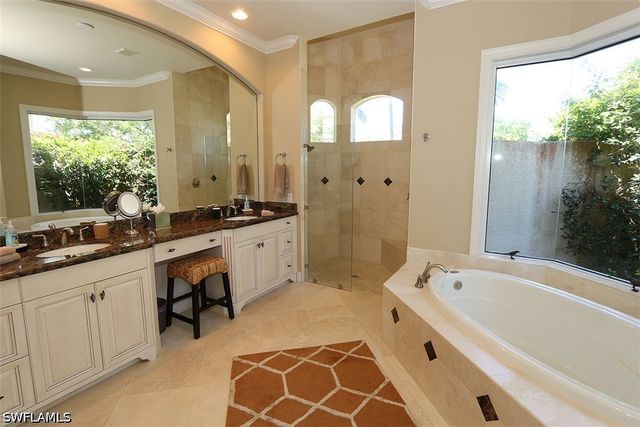 1824 Crayton RD, Naples, FL 34102