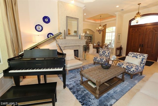 1824 Crayton RD, Naples, FL 34102