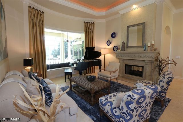 1824 Crayton RD, Naples, FL 34102