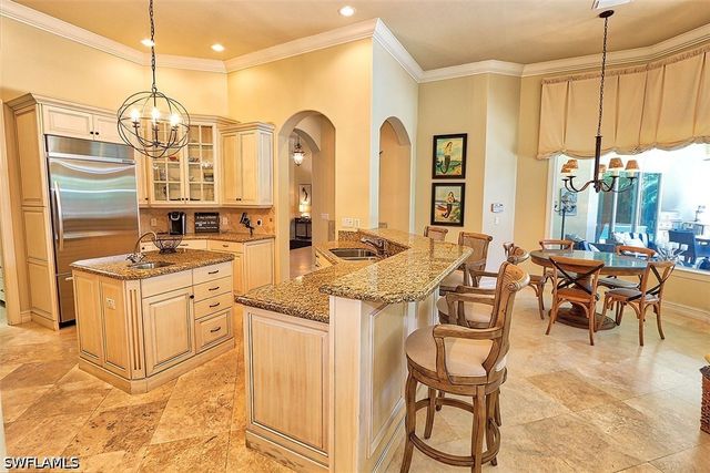 1824 Crayton RD, Naples, FL 34102