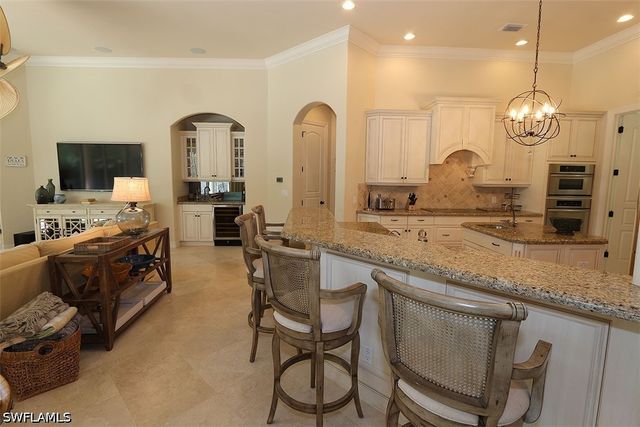 1824 Crayton RD, Naples, FL 34102