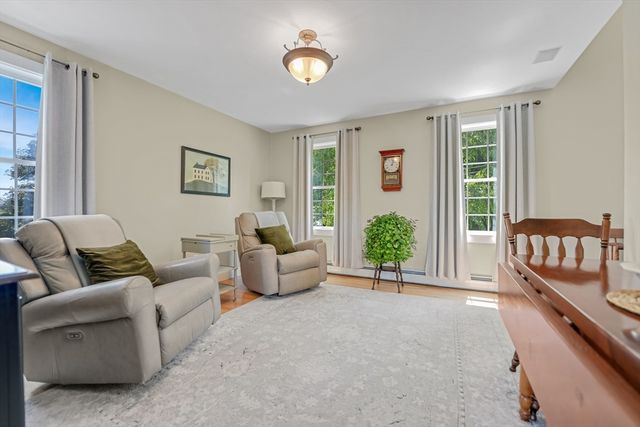 57 Perry Hill Rd, Acushnet, MA 02743