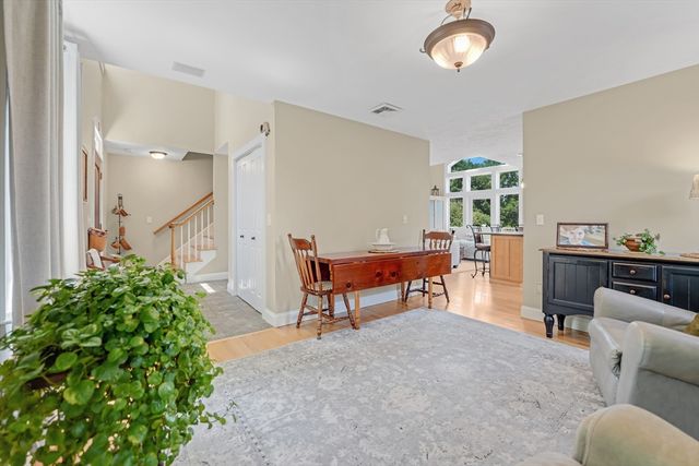 57 Perry Hill Rd, Acushnet, MA 02743