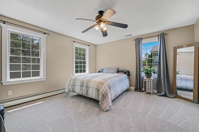 57 Perry Hill Rd, Acushnet, MA 02743