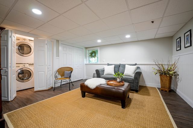 57 Perry Hill Rd, Acushnet, MA 02743