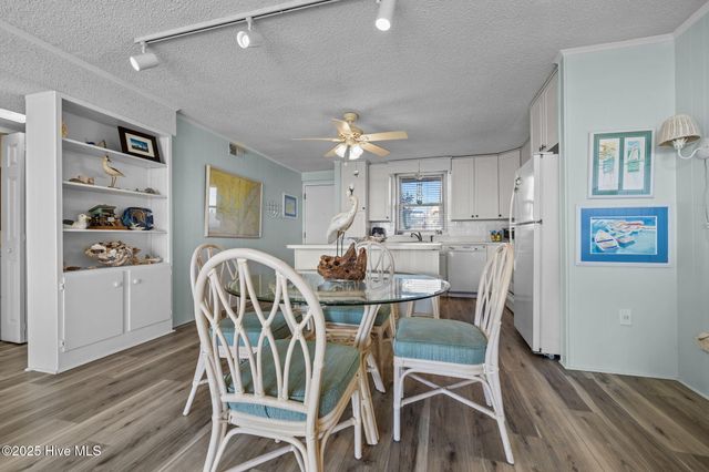 2305 W Fort Macon Road 101, Atlantic Beach, NC 28512