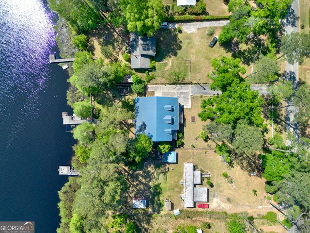 725 Blue Gill Road, Ellabell, GA 31308