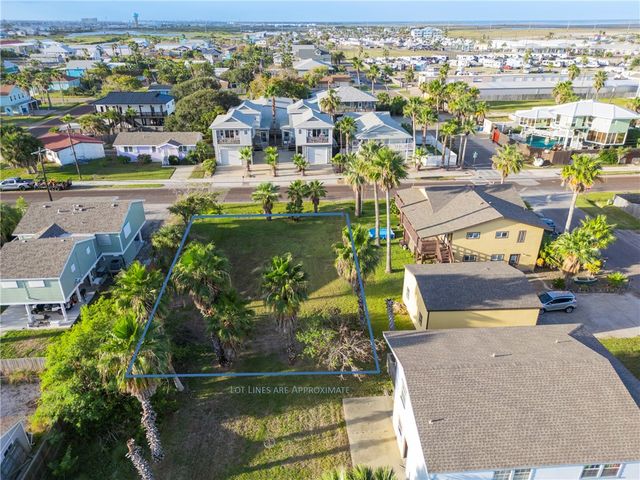 516 W Avenue C, Port Aransas, TX 78373