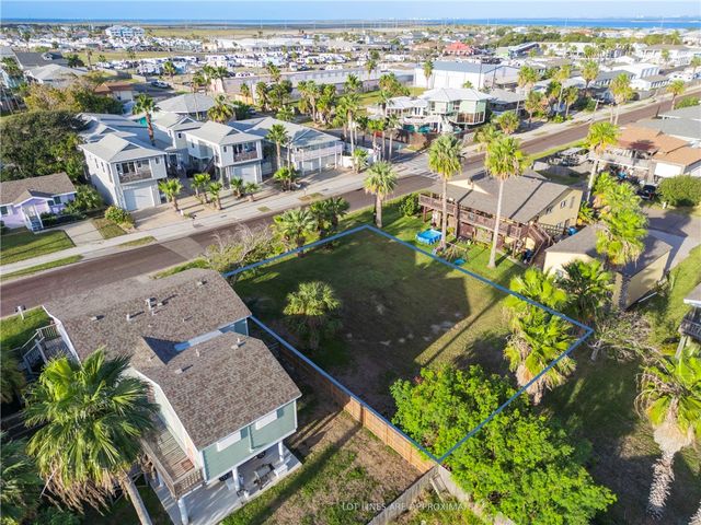 516 W Avenue C, Port Aransas, TX 78373
