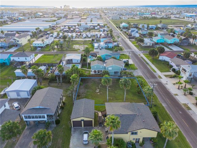 516 W Avenue C, Port Aransas, TX 78373