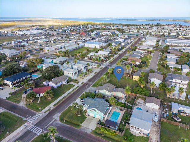 516 W Avenue C, Port Aransas, TX 78373