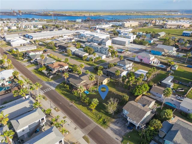 516 W Avenue C, Port Aransas, TX 78373