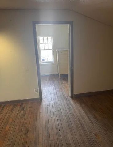108 Hutchinson Street, Kalamazoo, MI 49001