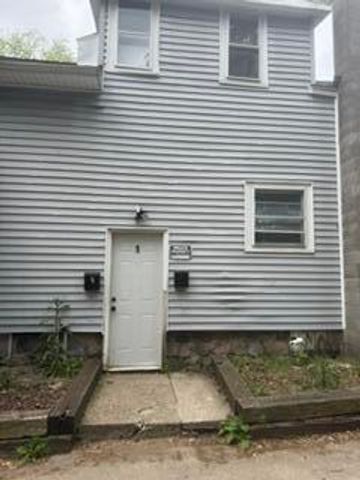 108 Hutchinson Street, Kalamazoo, MI 49001