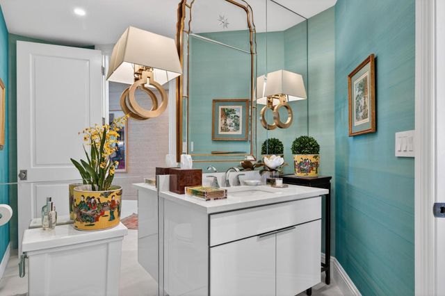 3920 N Flagler Drive 401, West Palm Beach, FL 33407