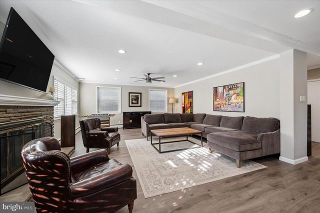 1721 SHERWOOD CIR, Villanova, PA 19085