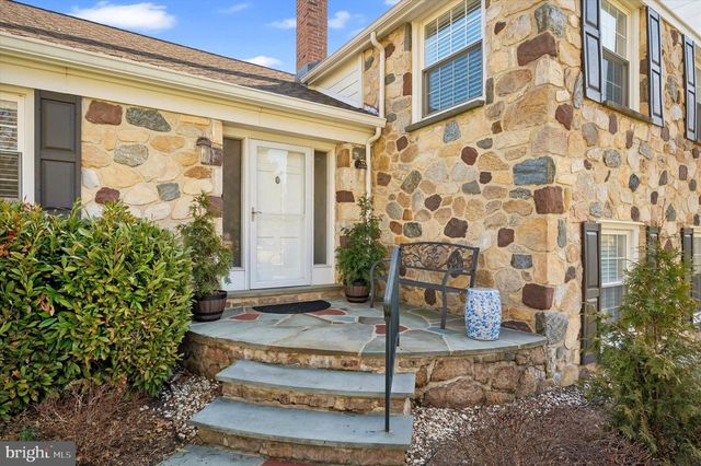 1721 SHERWOOD CIR, Villanova, PA 19085