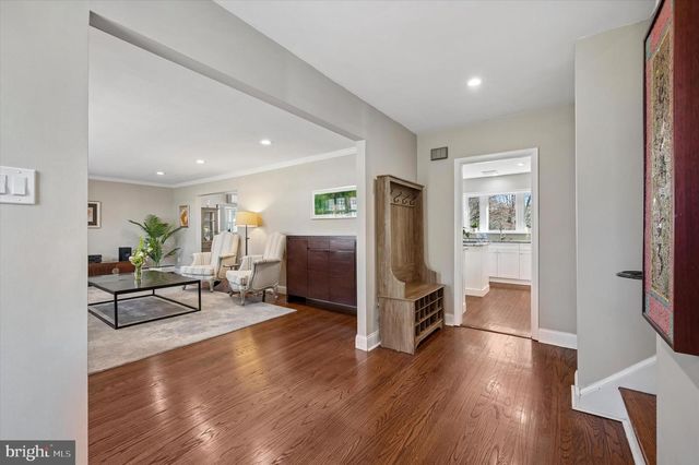 1721 SHERWOOD CIR, Villanova, PA 19085