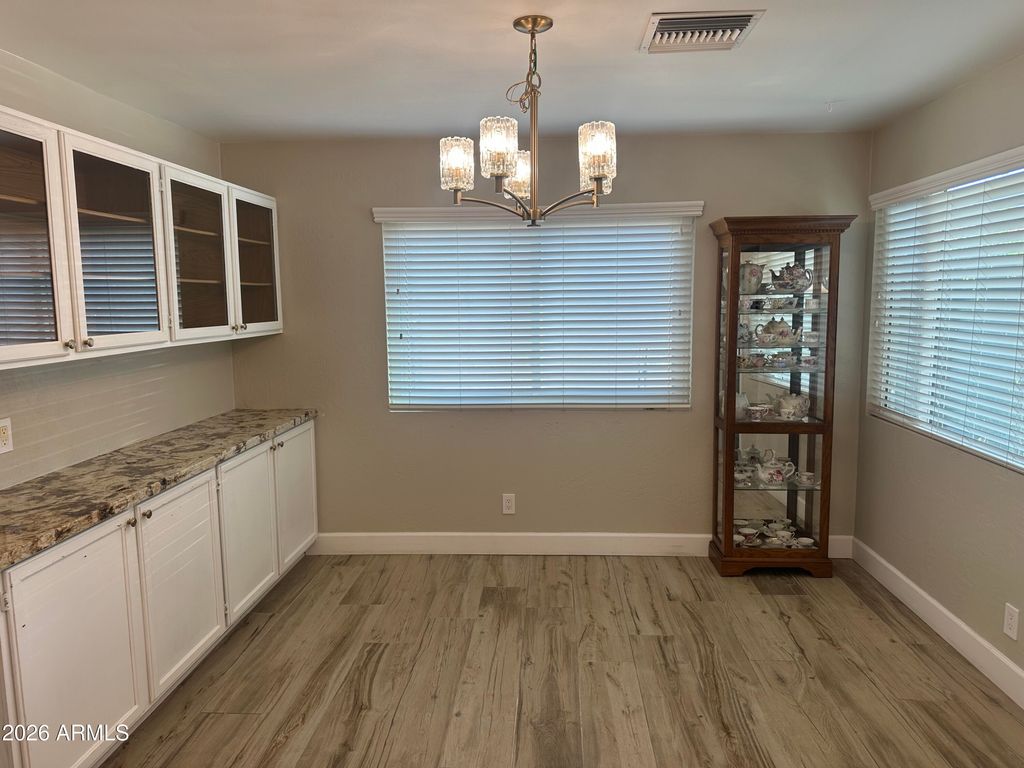 Image 11 of property listing at 2607 N 71ST Place, Scottsdale, AZ 85257