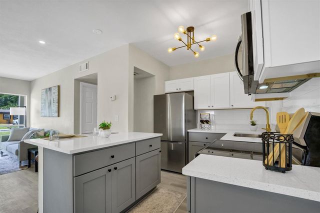 120 WILMER AVENUE, Orlando, FL 32811