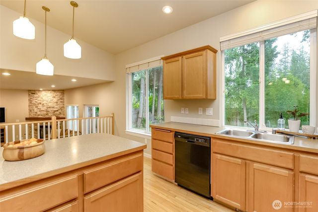 23311 SE 269th Street, Maple Valley, WA 98038