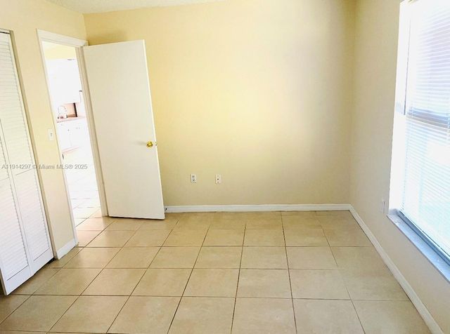 807 Mountbatten Lane, Kissimmee, FL 34758