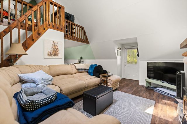 1424 Jasper Lake Drive, Burnside, KY 42519