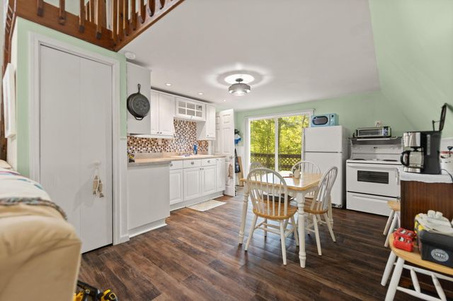 1424 Jasper Lake Drive, Burnside, KY 42519