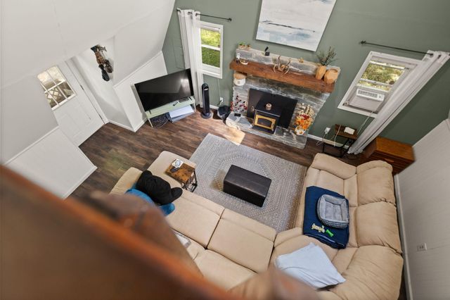 1424 Jasper Lake Drive, Burnside, KY 42519