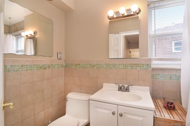 17 Leewood Circle 4R, Eastchester, NY 10709