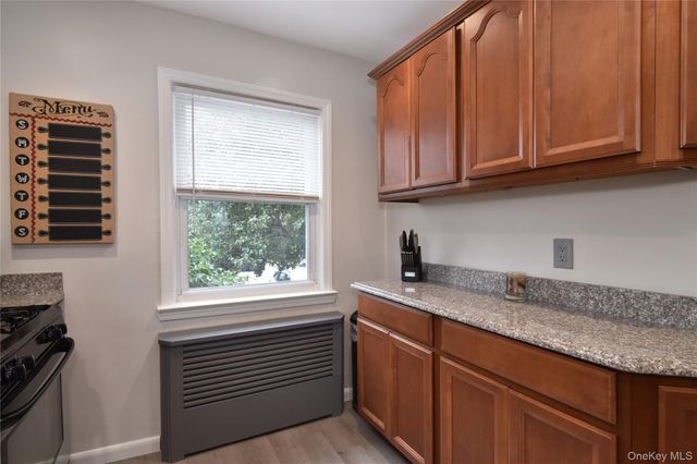 17 Leewood Circle 4R, Eastchester, NY 10709