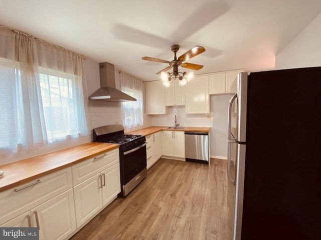 4418 IVES ST, Rockville, MD 20853