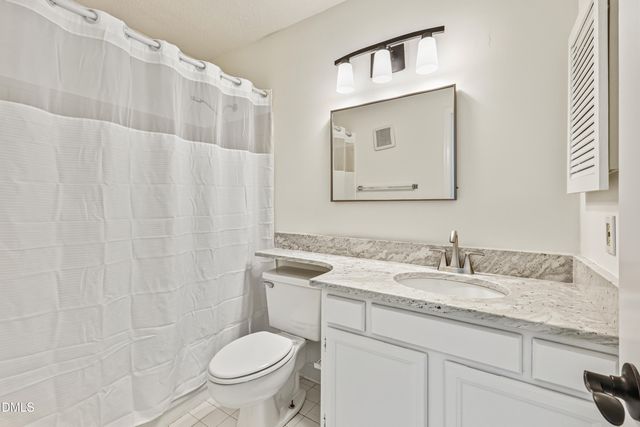 205 Oak Hollow Court, Raleigh, NC 27613