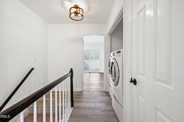 205 Oak Hollow Court, Raleigh, NC 27613