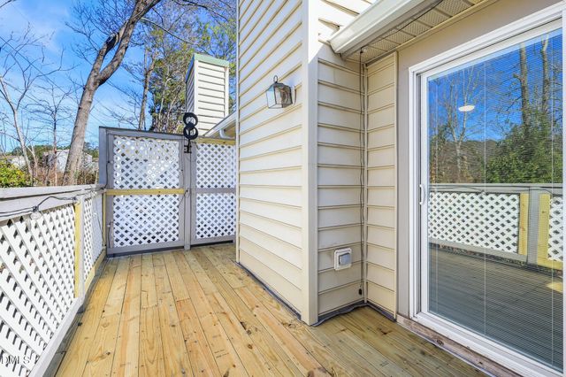 205 Oak Hollow Court, Raleigh, NC 27613