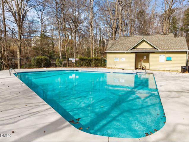 205 Oak Hollow Court, Raleigh, NC 27613