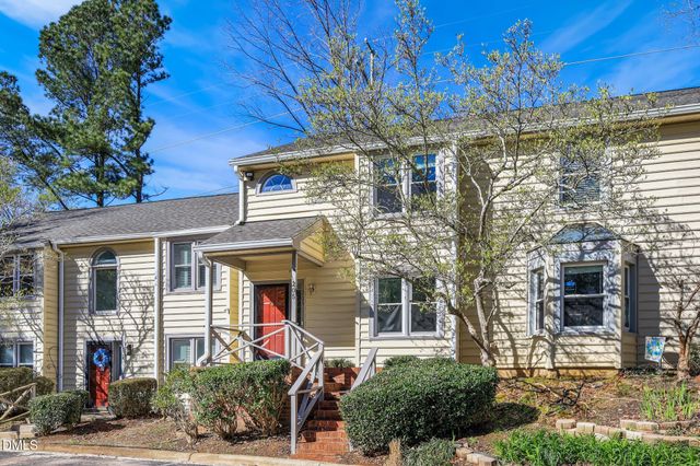 205 Oak Hollow Court, Raleigh, NC 27613