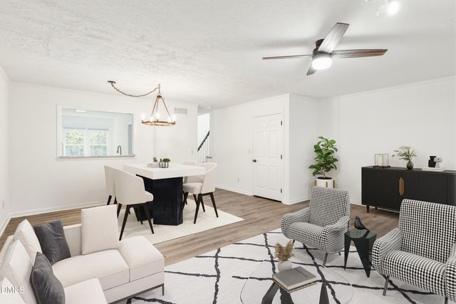 205 Oak Hollow Court, Raleigh, NC 27613