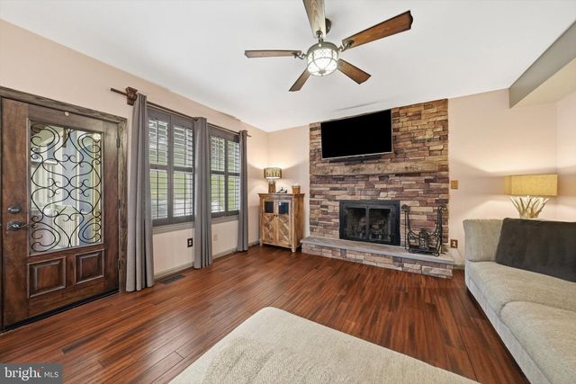 3313 NICHOLAS CT, Ijamsville, MD 21754