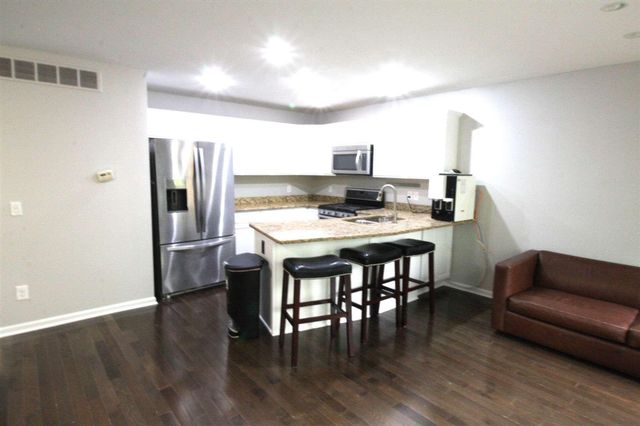 50508 Beechwood Court, Plymouth, MI 48170