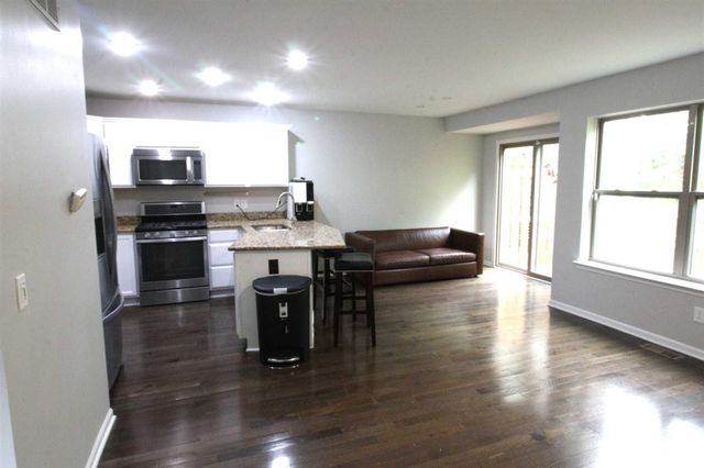50508 Beechwood Court, Plymouth, MI 48170