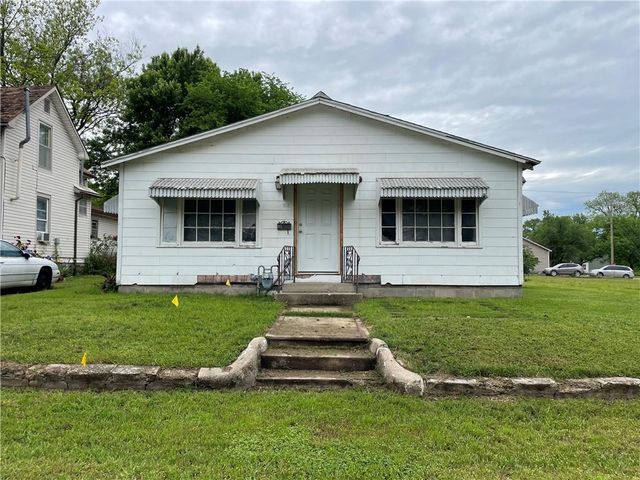 113 W 4th Street, Coffeyville, KS 67337