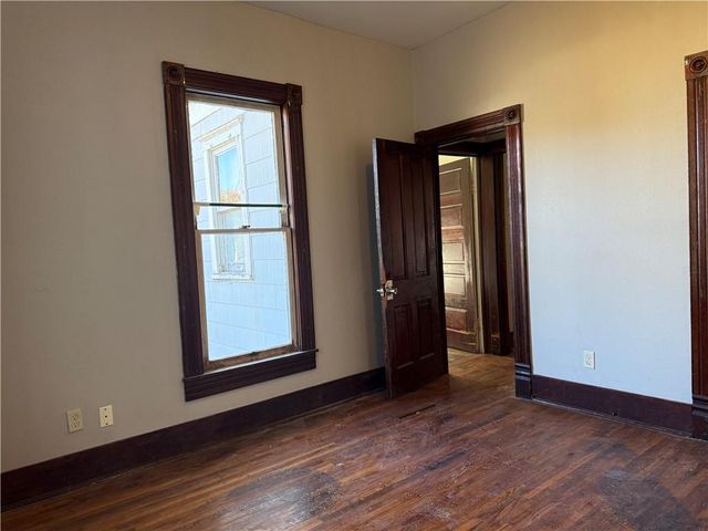 113 W 4th Street, Coffeyville, KS 67337