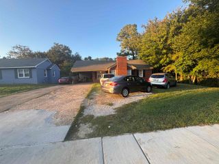 1308 E RAINES RD, Memphis, TN 38116