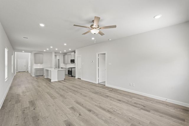 213 Elm Spring Drive, Hockley, TX 77447